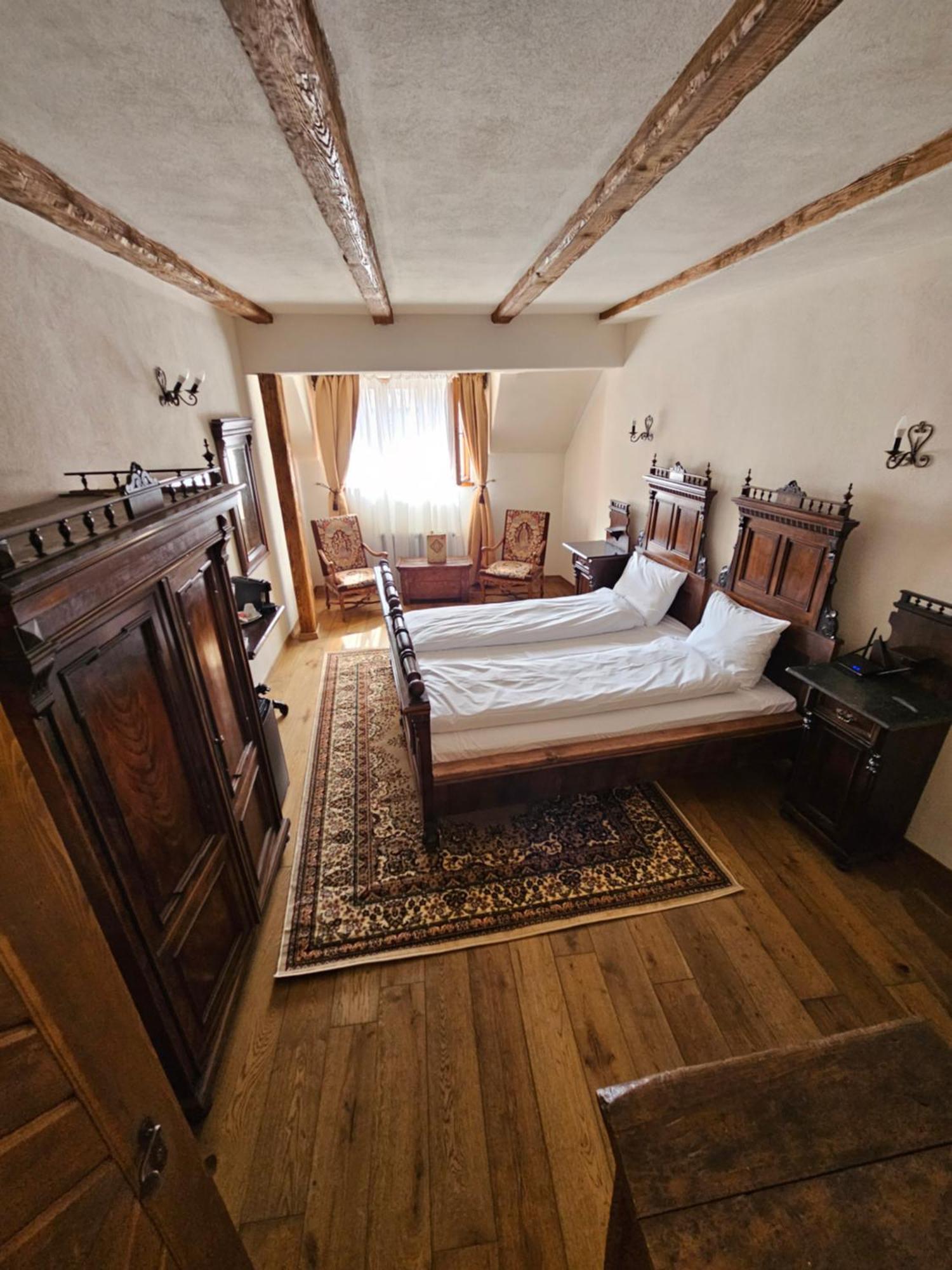 The Throne - M Museum Hotel Sighişoara Buitenkant foto