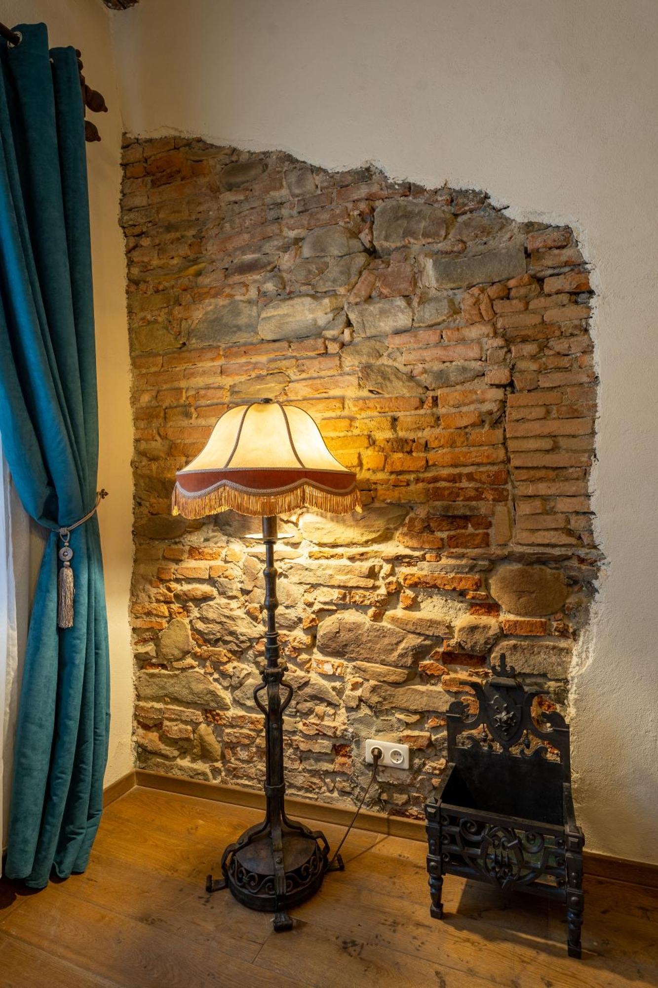 The Throne - M Museum Hotel Sighişoara Buitenkant foto